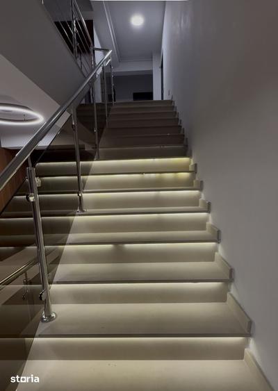 Apartament cu 3 camere în Mioriței