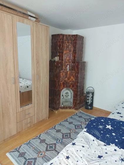 Casă cu 2 camere cu Teren 2251 Mp în Petrești