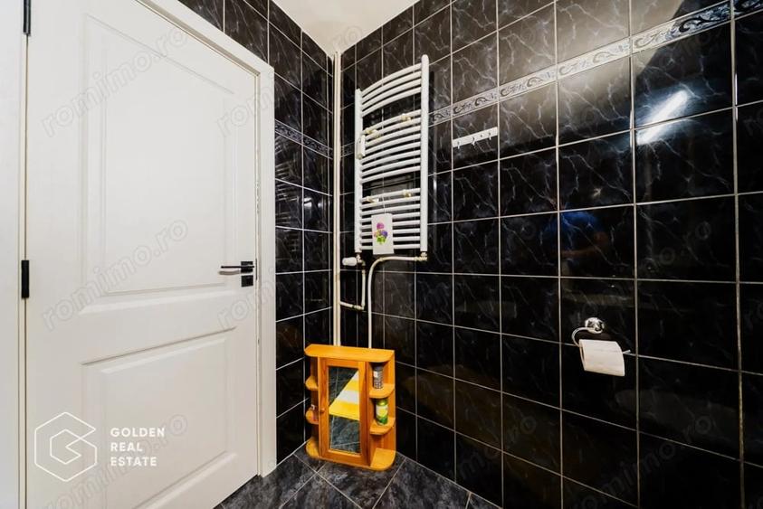 Apartament cu 3 camere semidecomandat în Miorița