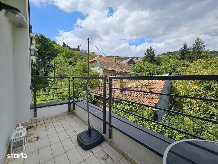 Apartament cu 2 camere semidecomandat în Centrul Istoric