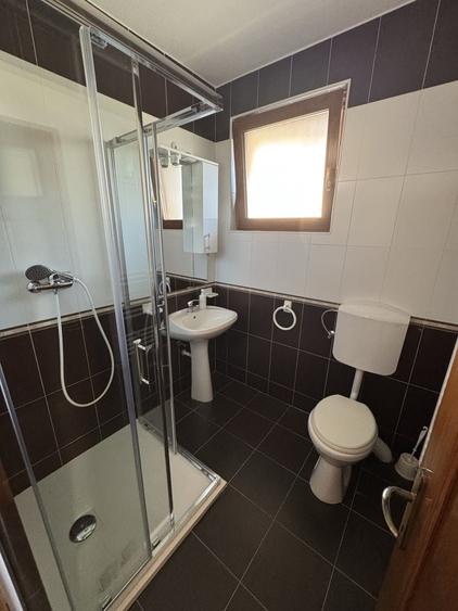 Casă cu 4 camere cu Teren 300 Mp în Sânmartin
