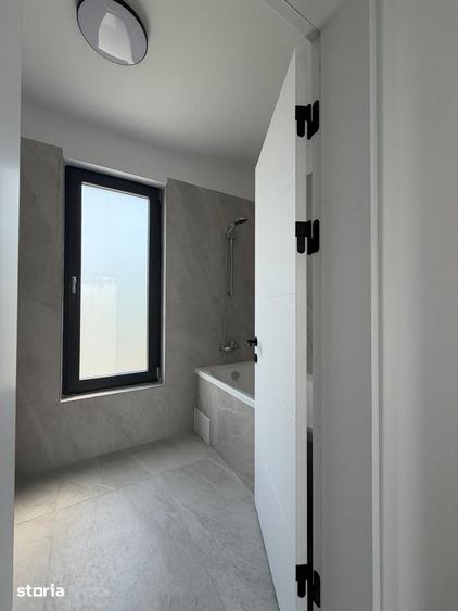 Casă cu 5 camere cu Teren 410 Mp în Corbeanca