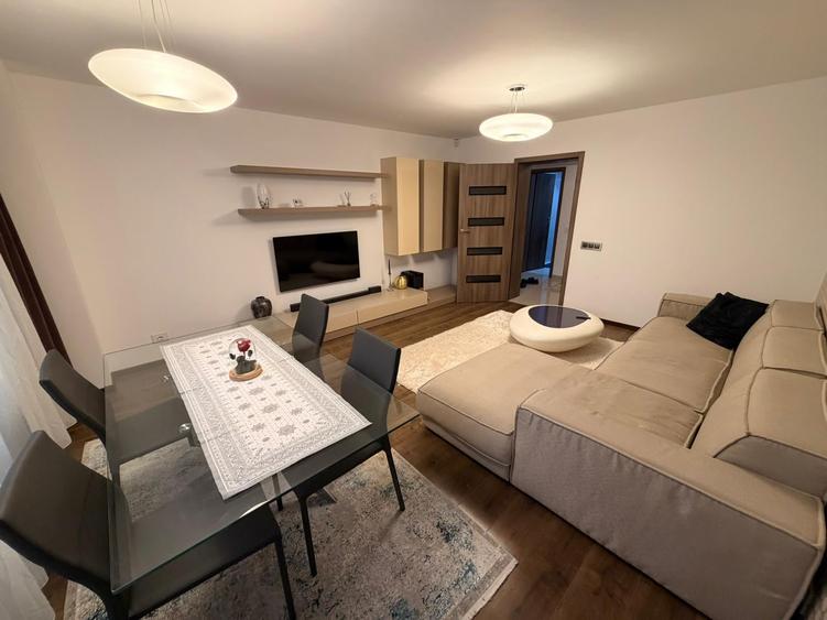 Apartament cu 3 camere decomandat în Timpuri Noi