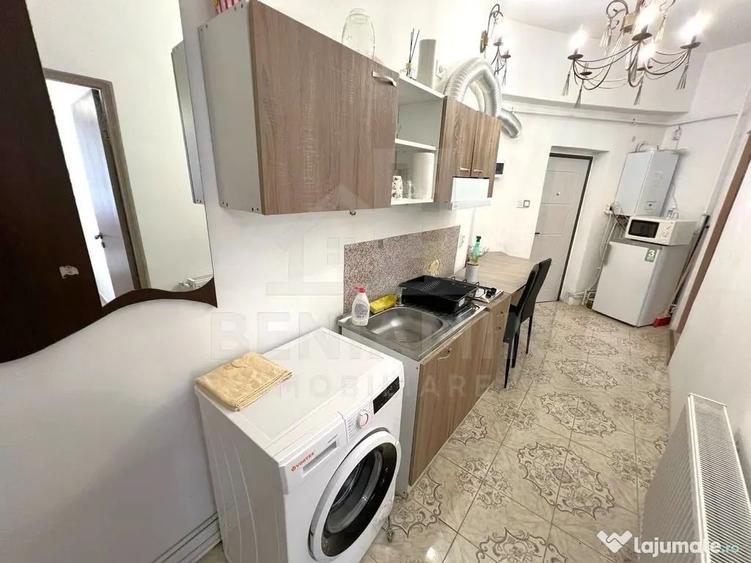 Apartament cu 2 camere semidecomandat în Ultracentral
