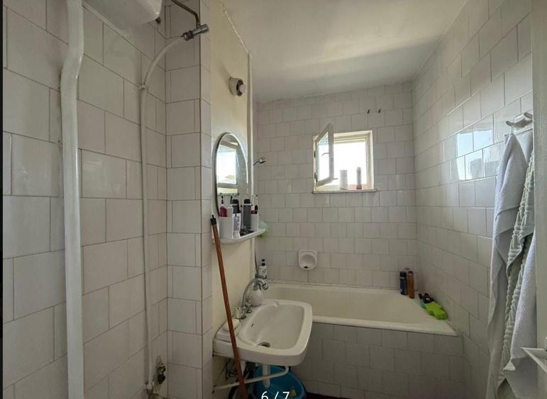 Apartament cu 2 camere semidecomandat în Dosu Bricii