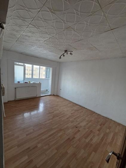 Apartament cu 2 camere decomandat în Obor