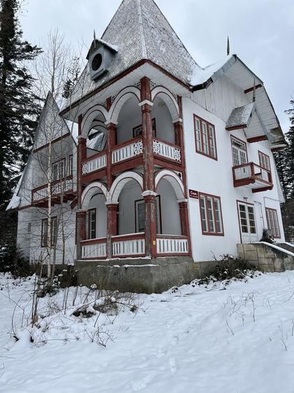 Casă cu 4 camere cu Teren 322 Mp în Soveja