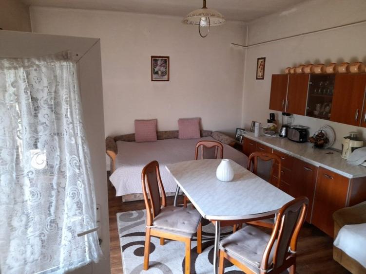 Casă individuală cu 4 camere cu Canalizare în Gheorghe Doja