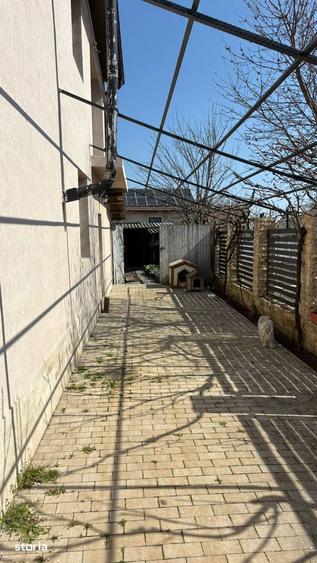 Casă cu 6 camere cu Teren 640 Mp în Somova