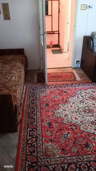 Apartament cu 2 camere semidecomandat în Micro 9