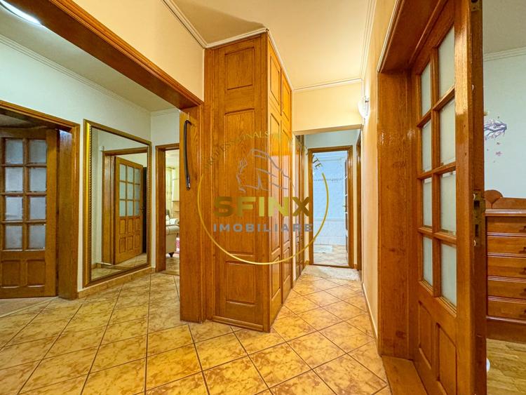 Apartament cu 4 camere decomandat, mobilat în Nerva Traian