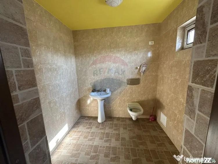 Casă cu 4 camere cu Teren 1991 Mp în Dragosloveni (Dumbrăveni)