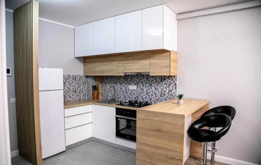 Apartament cu 2 camere decomandat, mobilat în Tomis Nord