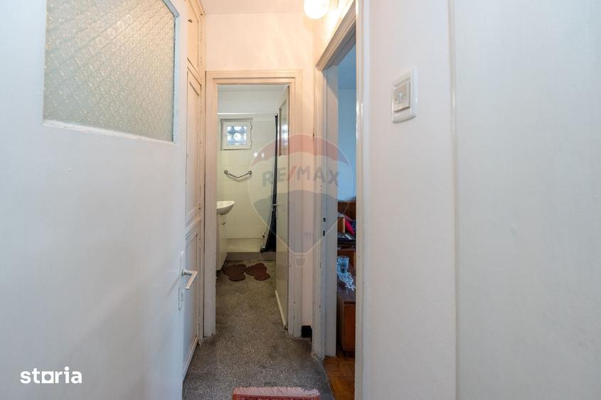Apartament cu 2 camere semidecomandat, mobilat în Calea București