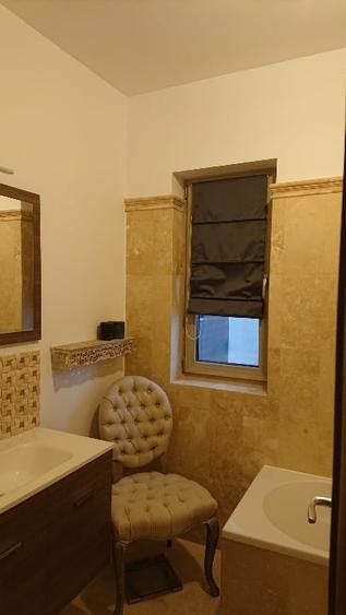 Apartament cu 3 camere decomandat, mobilat în Sisești