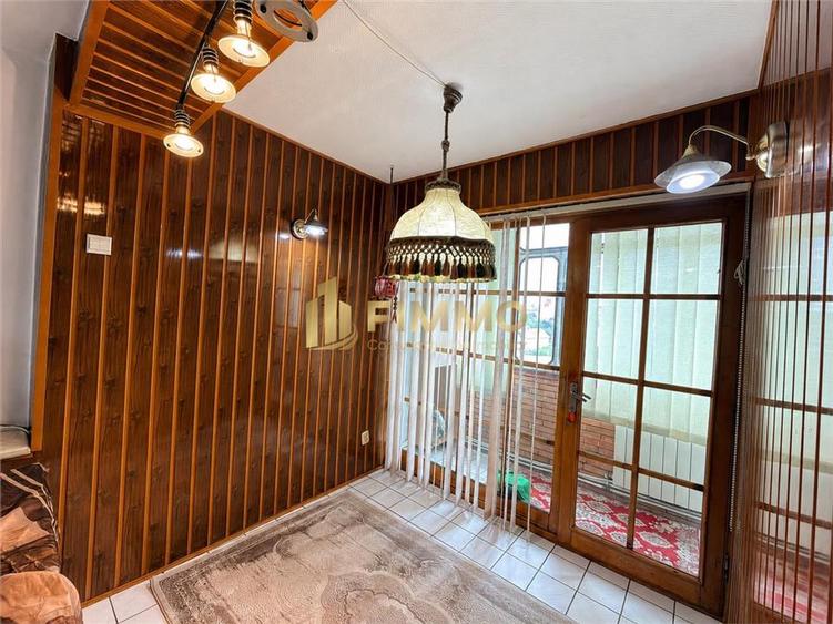Apartament cu 3 camere semidecomandat, mobilat în George Enescu