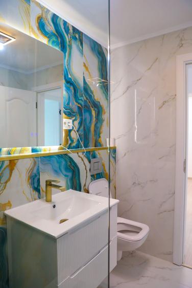 Apartament cu 4 camere decomandat în Central