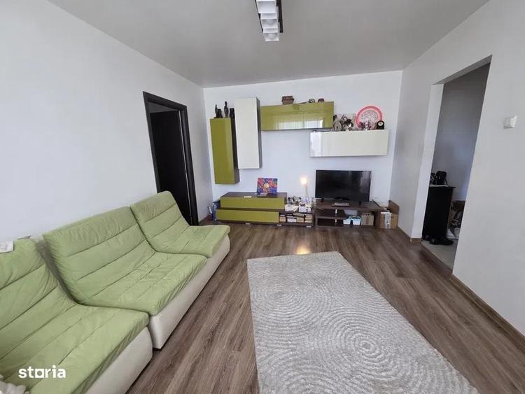 Apartament cu 3 camere în Ciupercenii Noi