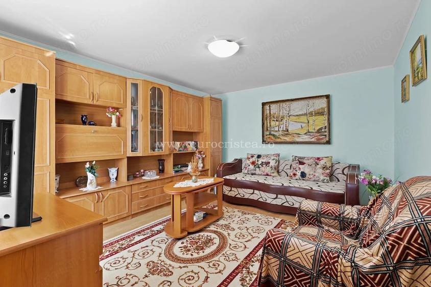 Casă cu 2 camere cu Teren 610 Mp în 23 August