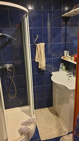 Apartament cu 3 camere decomandat, mobilat în Apollo