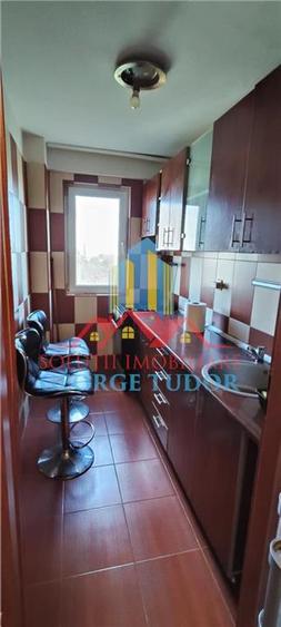 Apartament cu 2 camere decomandat, mobilat în Periferie
