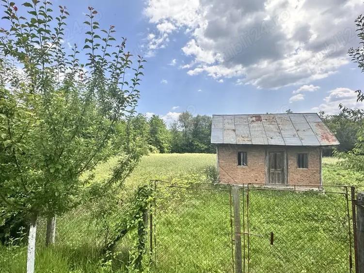 Teren de 2300 mp, în Central