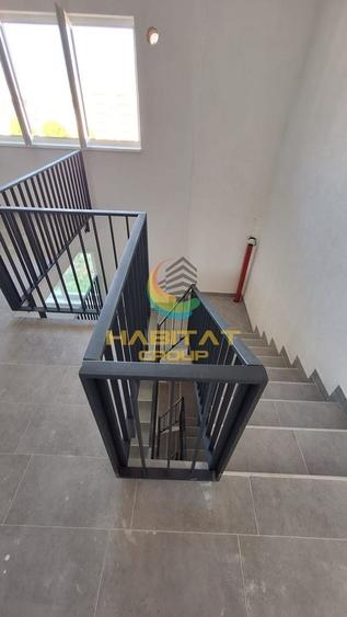 Apartament cu 3 camere decomandat în Berceni