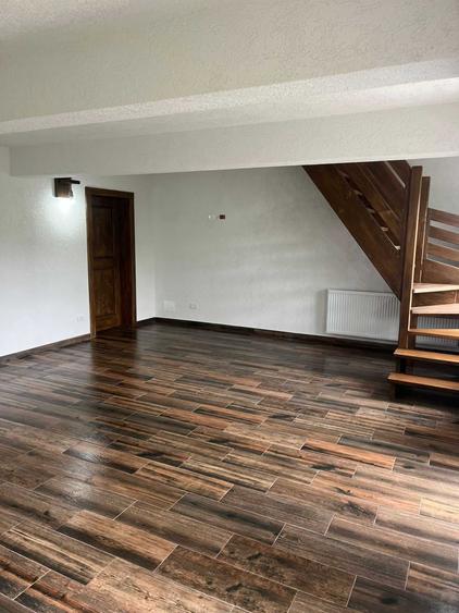 Casă cu 3 camere în Surani
