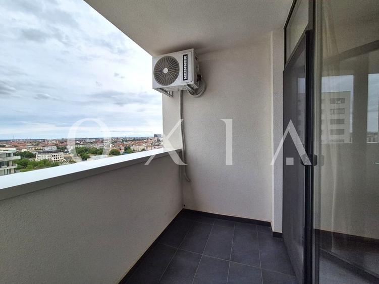 Apartament cu 2 camere semidecomandat, mobilat în Torontalului