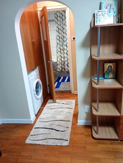 Apartament cu 2 camere semidecomandat în Dobroești