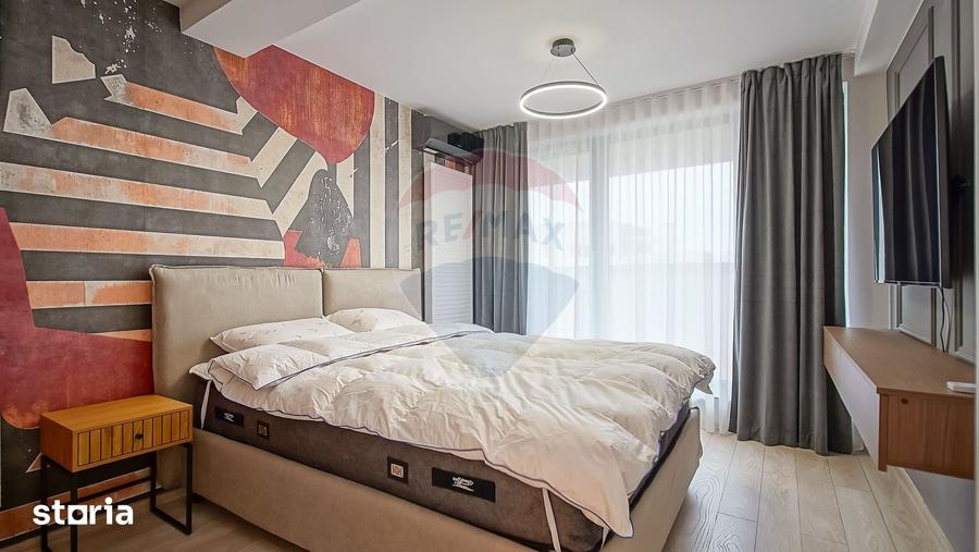 Apartament cu 3 camere decomandat în Tractorul