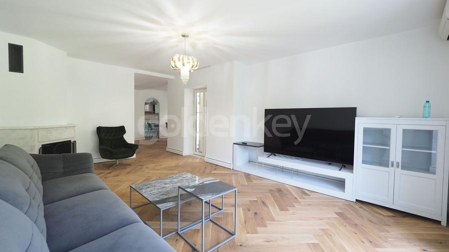 Duplex cu 4 camere cu Canalizare în Iancu Nicolae