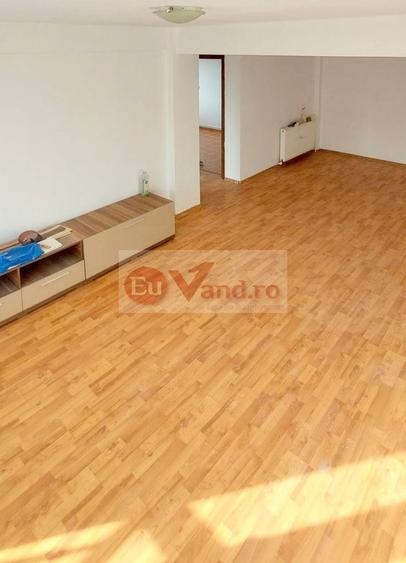 Apartament cu 2 camere decomandat în Micro 14