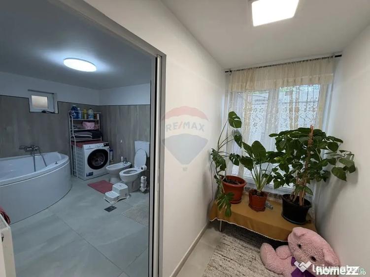 Casă cu 3 camere cu Teren 443 Mp în Central