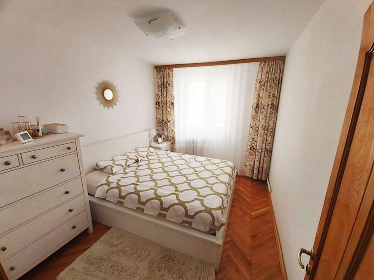 Apartament cu 2 camere decomandat, mobilat în Central