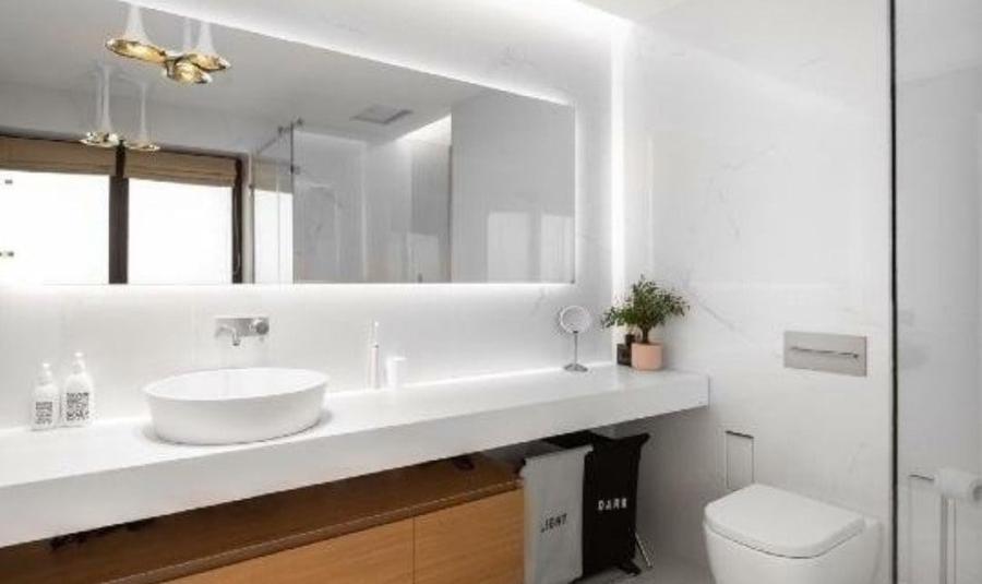 Casă cu 12 camere cu Teren 360 Mp în Domenii