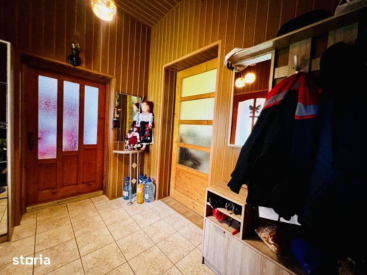 Casă cu 5 camere cu Teren 1735 Mp în Liebling
