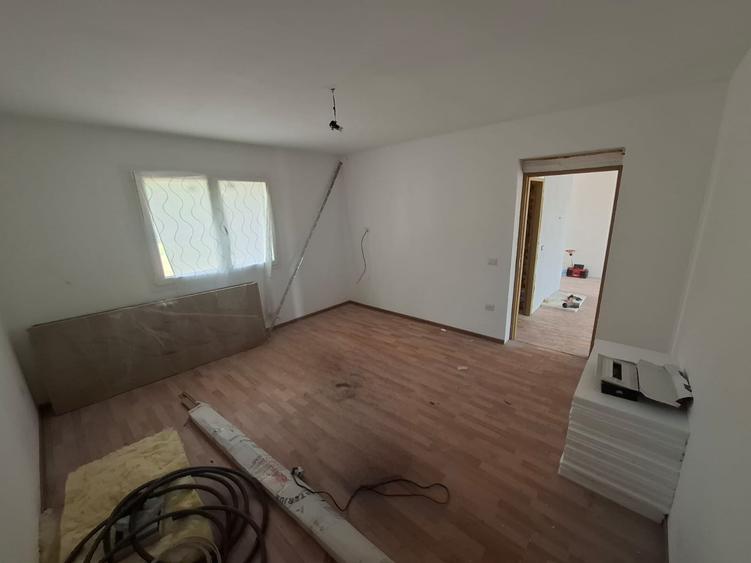 Casă cu 4 camere cu Teren 665 Mp în Boțârlău