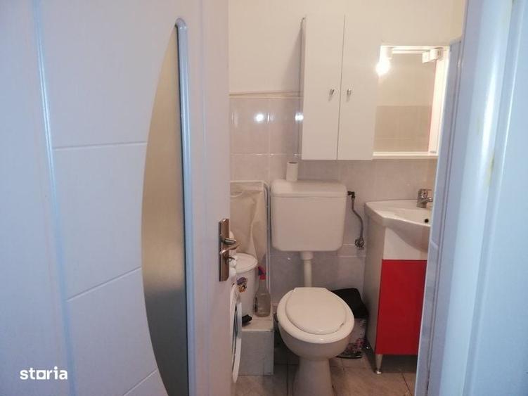 Casă cu 2 camere decomandat în Ștefan cel Mare