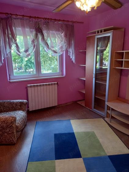 Apartament cu 4 camere decomandat în Govândari