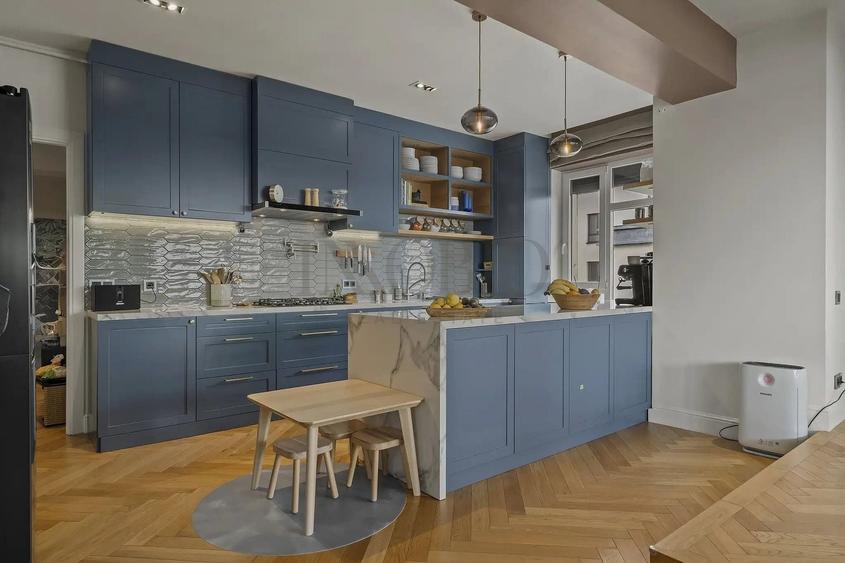 Apartament cu 4 camere decomandat, mobilat în Floreasca