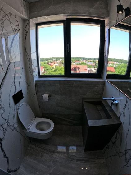 Apartament cu 4 camere în Sisești