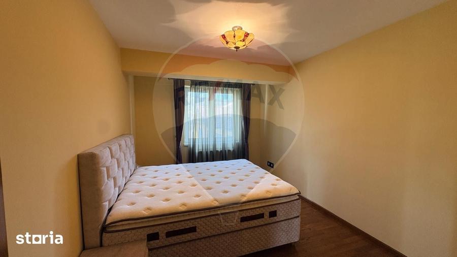 Apartament cu 3 camere în Central