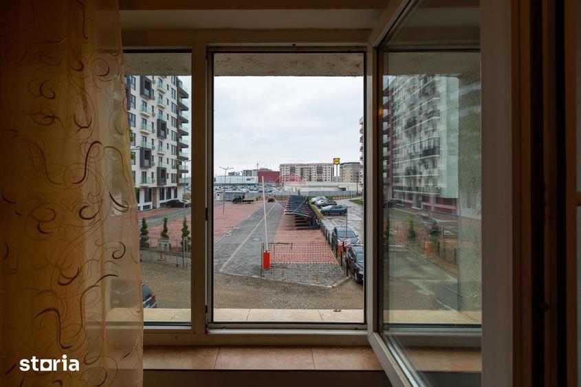 Apartament cu 3 camere decomandat în Mioriței