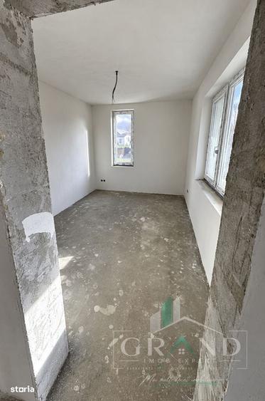 Casă cu 4 camere cu Teren 500 Mp în Feleacu
