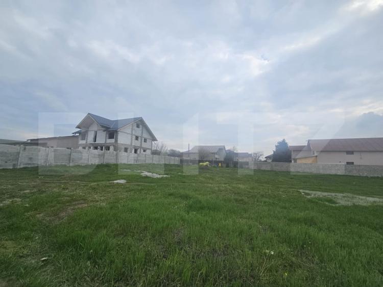 Teren Intravilan de 800 mp in zona Floresti - 3
