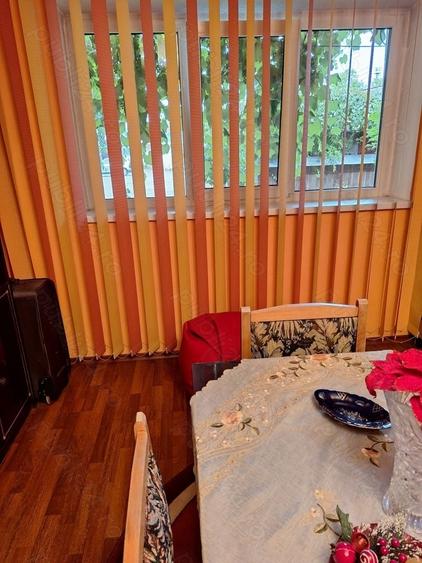 Apartament cu 3 camere decomandat în Roznov