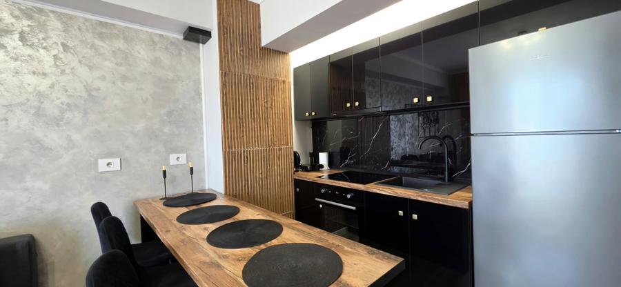 Apartament cu 2 camere nedecomandat în Nufărul