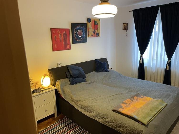 Apartament cu 3 camere semidecomandat în Ultracentral