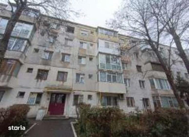 Apartament cu 3 camere în Brătianu